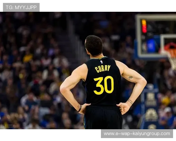 不打了！库里最新伤病情况！NBA最老超巨即将复出，库里 超巨